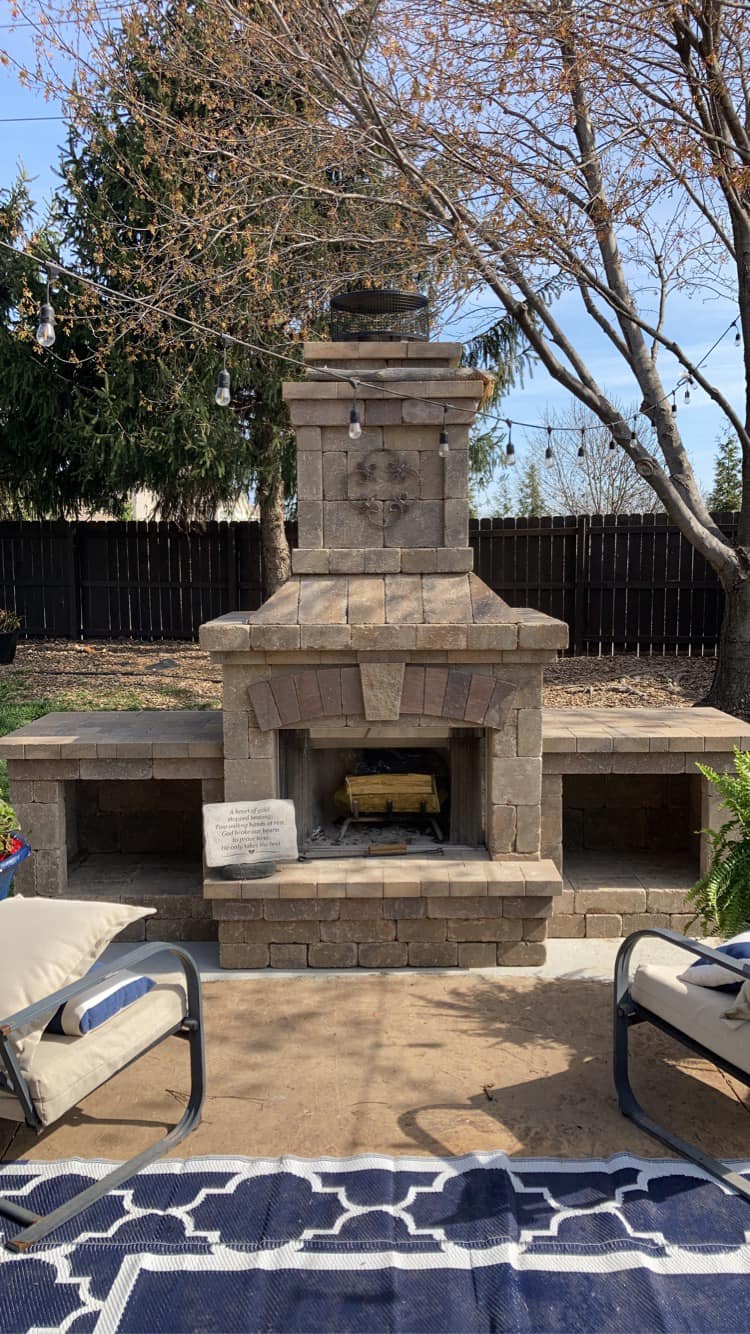 outdoor fireplace installer